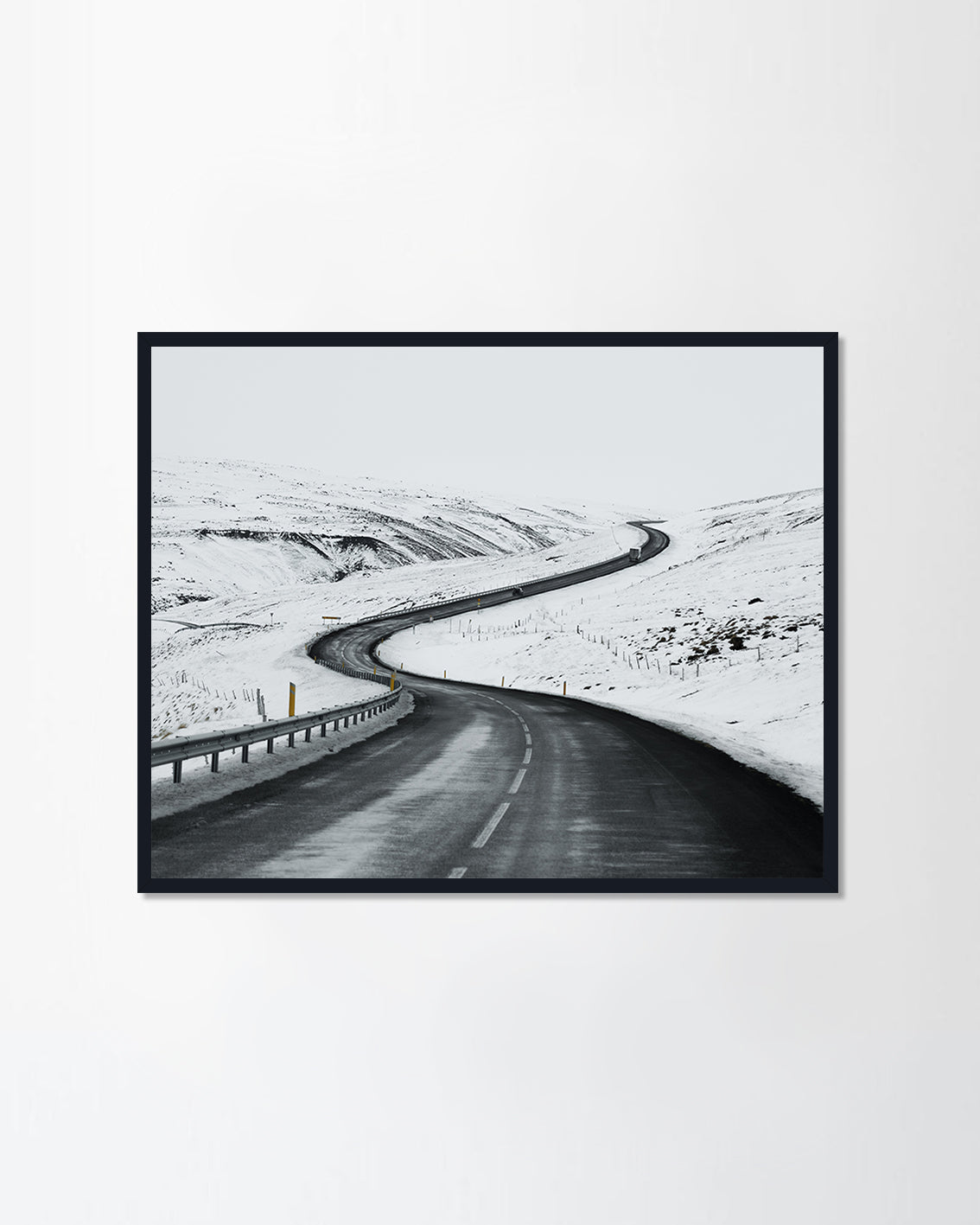 Road with sideways
