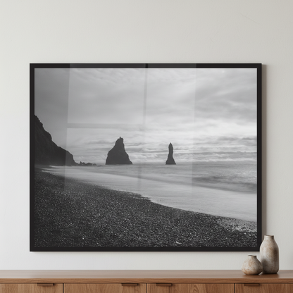 Reynisdrangar Sea Stacks ภาพติดผังสไตล์นามธรรม สำหรับตกแต่งบ้านและคอนโด พร้อมกรอบคุณภาพ