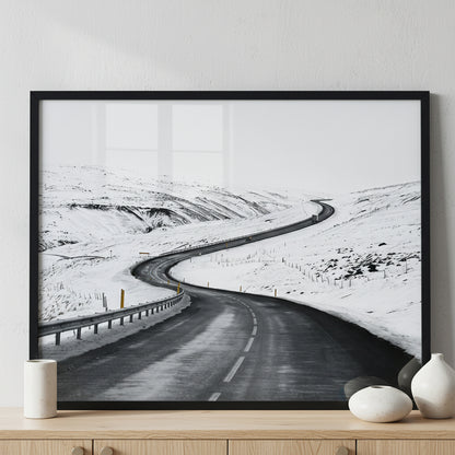 Road with sideways ภาพติดผังสไตล์สแกนดิเนเวีย สำหรับตกแต่งบ้านและคอนโด พร้อมกรอบคุณภาพ