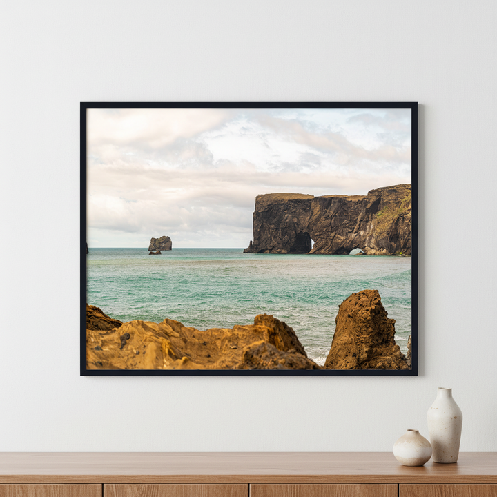 Reynisfjara Beach ภาพติดผังสไตล์วิวธรรมชาติ สำหรับตกแต่งบ้านและคอนโด พร้อมกรอบคุณภาพ