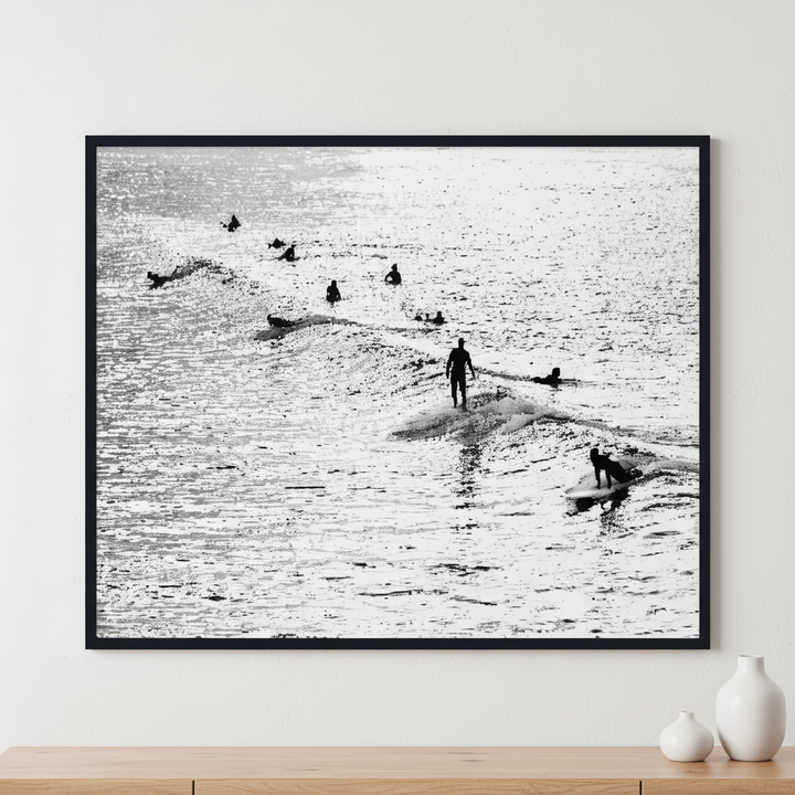 Silhouette of several surfers ภาพติดผังสไตล์ธรรมชาติ สำหรับตกแต่งบ้านและคอนโด พร้อมกรอบคุณภาพ