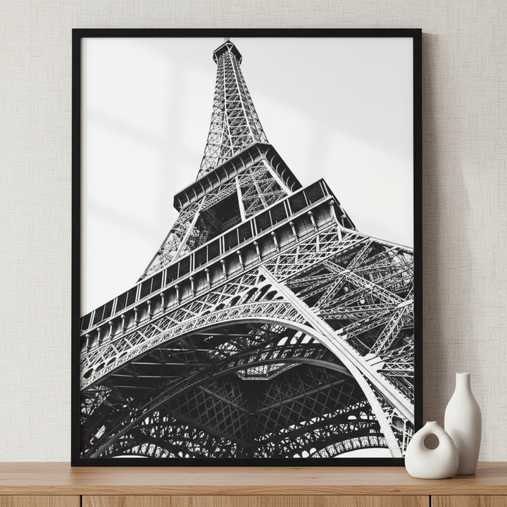 Eiffel in black and white ภาพติดผังสไตล์สแกนดิเนเวีย สำหรับตกแต่งบ้านและคอนโด พร้อมกรอบคุณภาพ