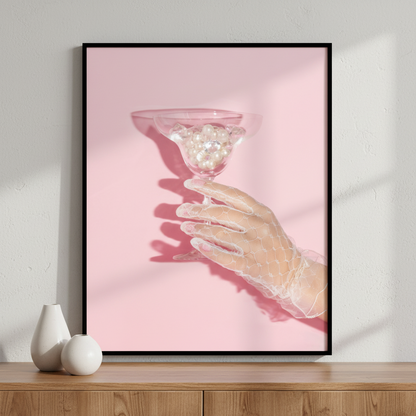 Someone holding glass liquid inside ภาพติดผังสไตล์สแกนดิเนเวีย สำหรับตกแต่งบ้านและคอนโด พร้อมกรอบคุณภาพ